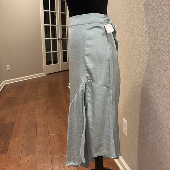 FREE PEOPLE Women’s Skirt, NWT. Color is Seafoam green. - Picture 2 of 5
